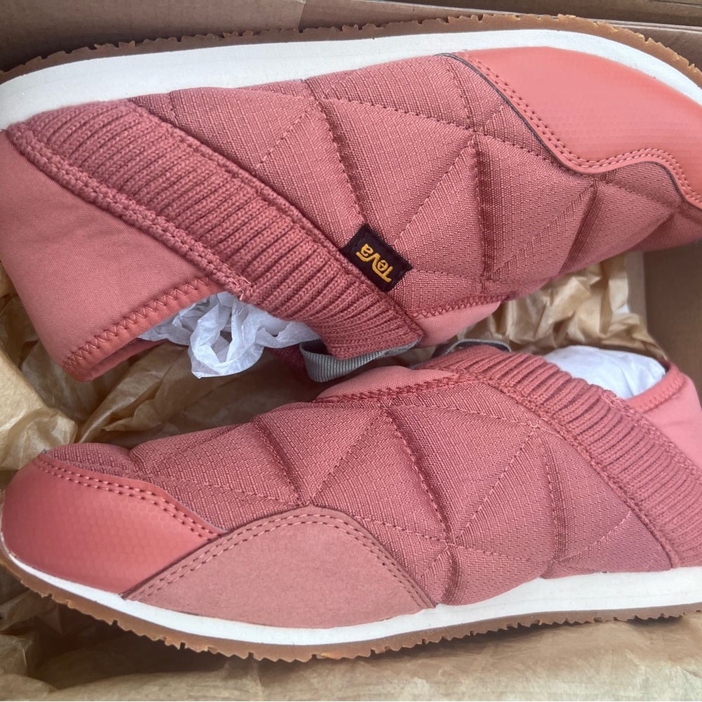Brand New women Teva Slippers or flip flop for camping, in/around the house use
